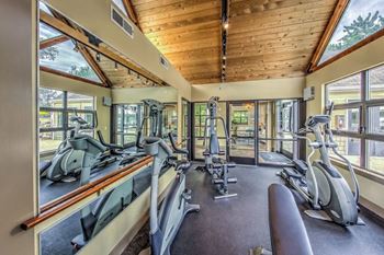 Fitness Center With Modern Equipment at Silver Bay Apartments, Boise, Idaho